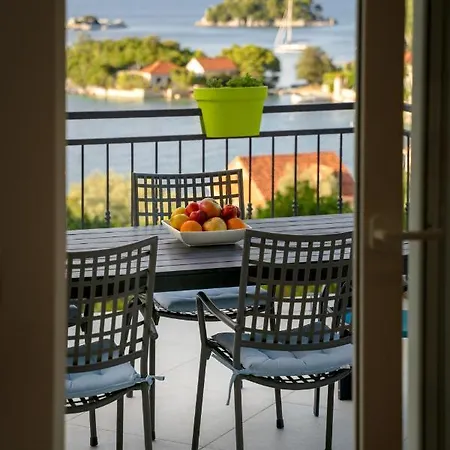 Roza Lägenhet Prožura